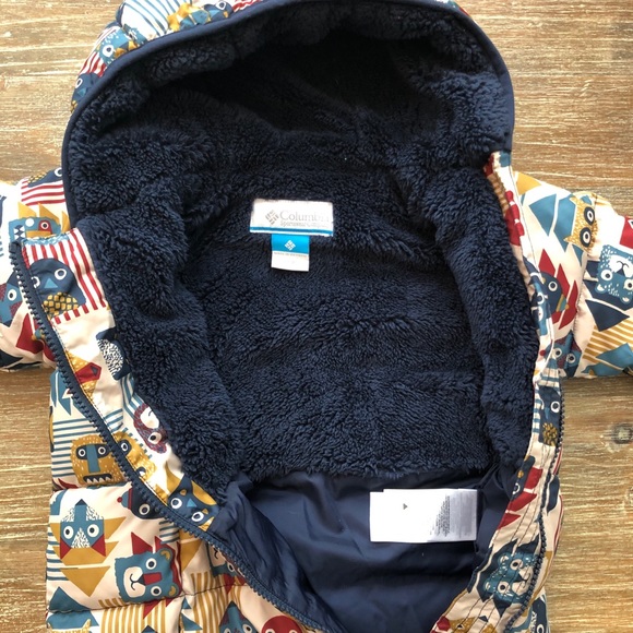 Columbia Baby Bunting- Multicolor Animal Pattern - Picture 2 of 6